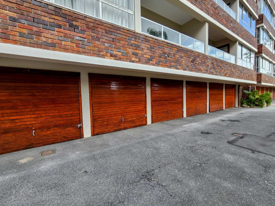 To Let 2 Bedroom Property for Rent in Sea Point Western Cape